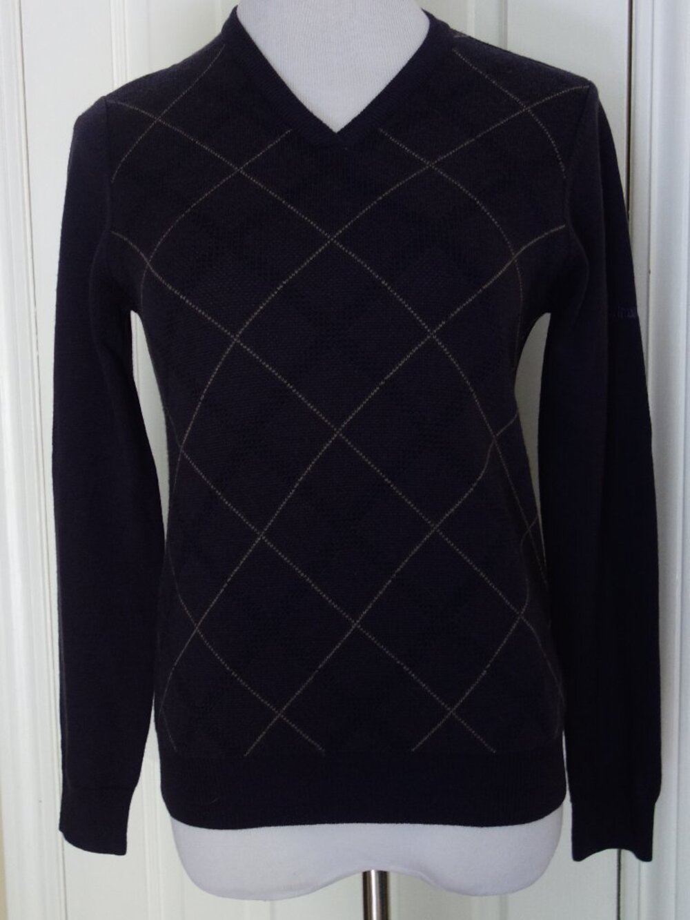 CALLAWAY Merino Wool Plum Arygle V-Neck Sweater – Wmns Small